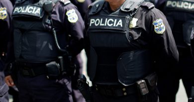 POLICÍA