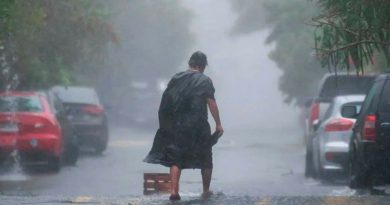 Lluvias persisten en El Salvador por remanentes de tormenta Sara